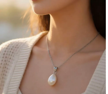 The Science of Pearl Formation: How Nature Creates Something Perfectly Imperfect