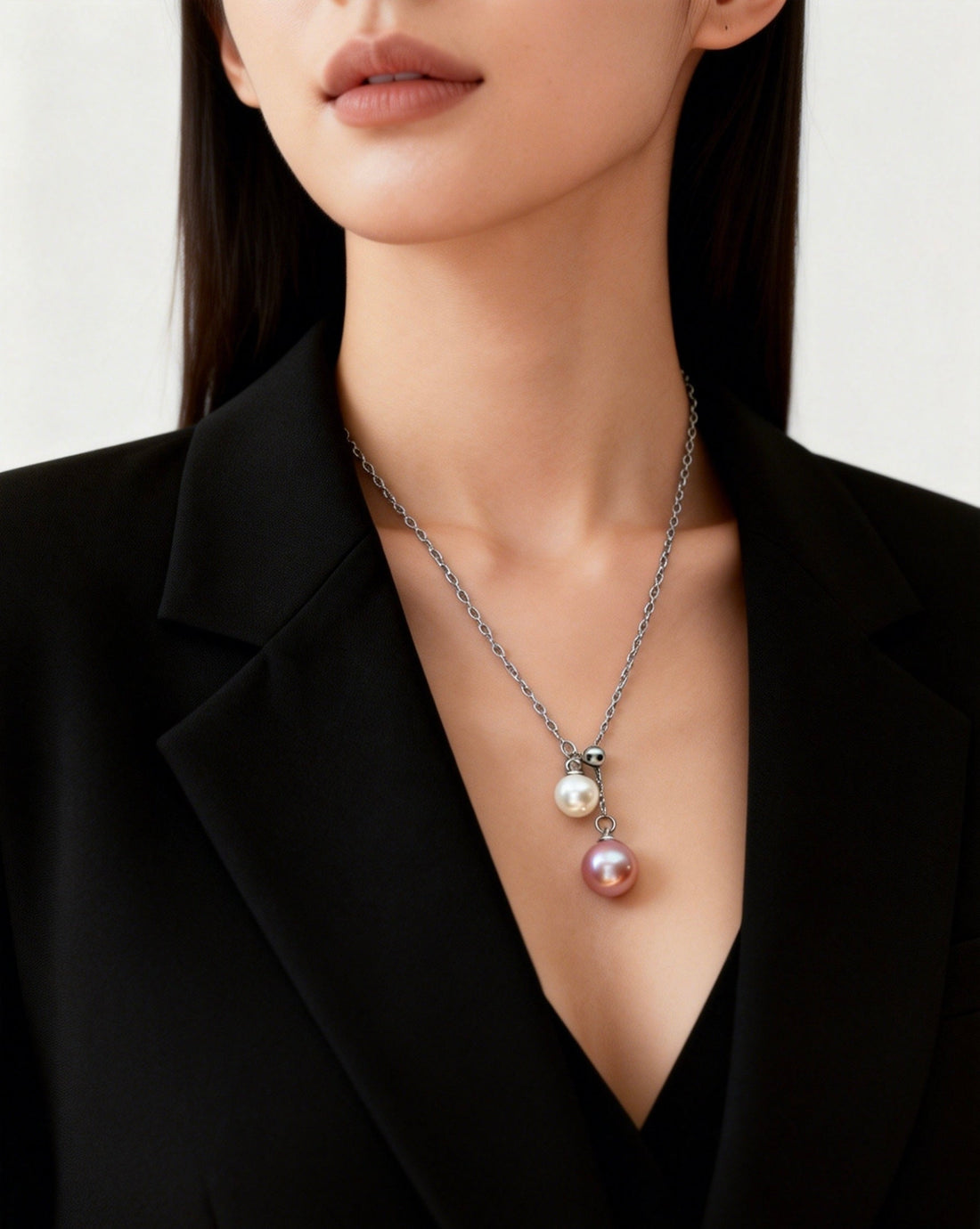 From Boardroom to Dinner: Versatile Jewelry for Busy Women