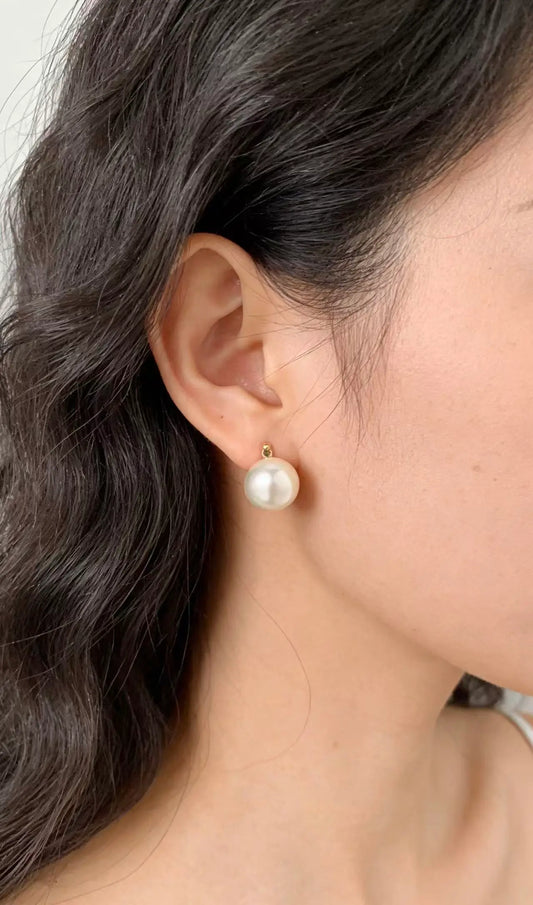 Can You Sleep with Pearl Earrings On? (The Honest Answer)